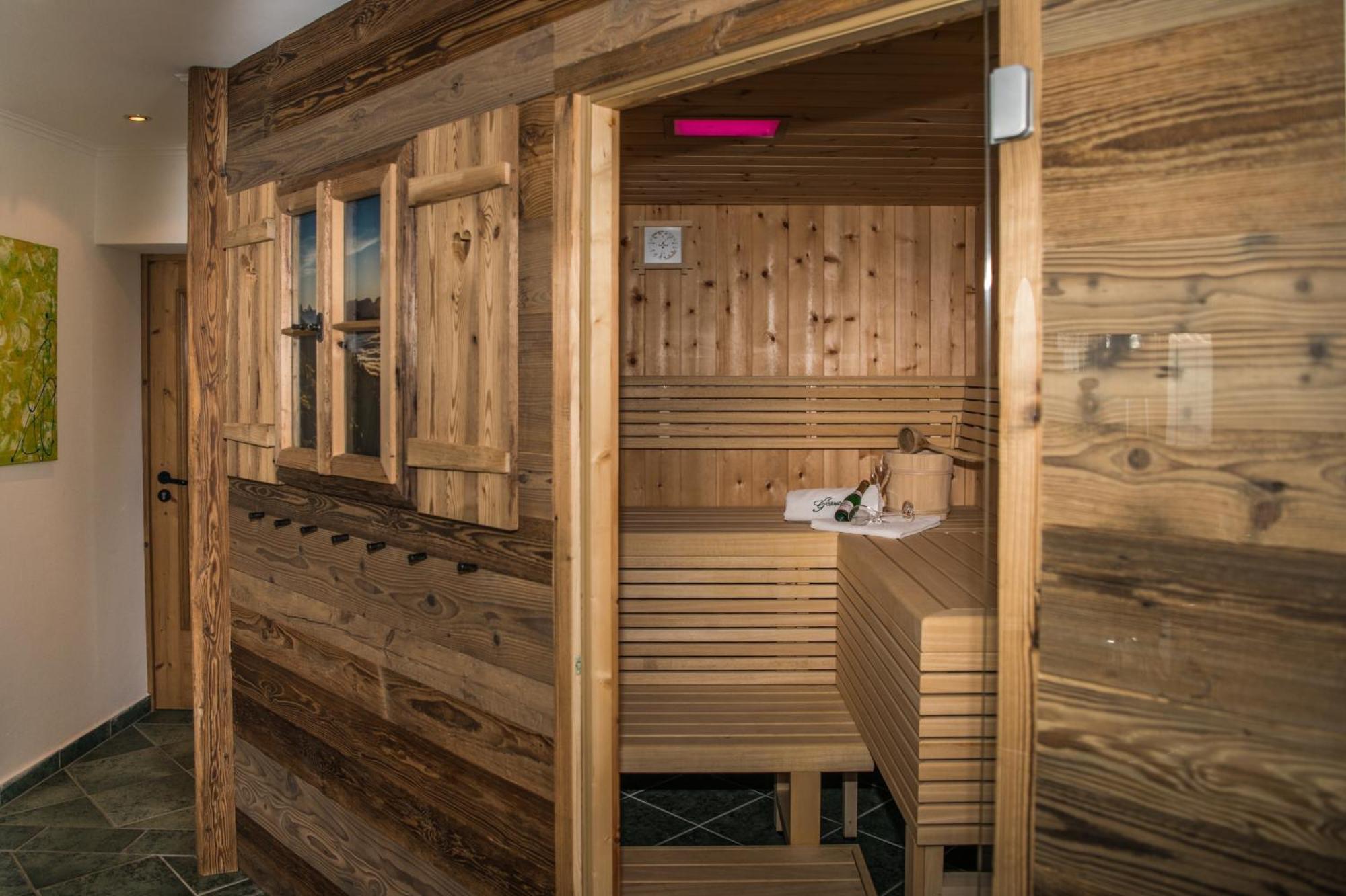 Gourmet-Hotel Gruenwald Leogang Ngoại thất bức ảnh