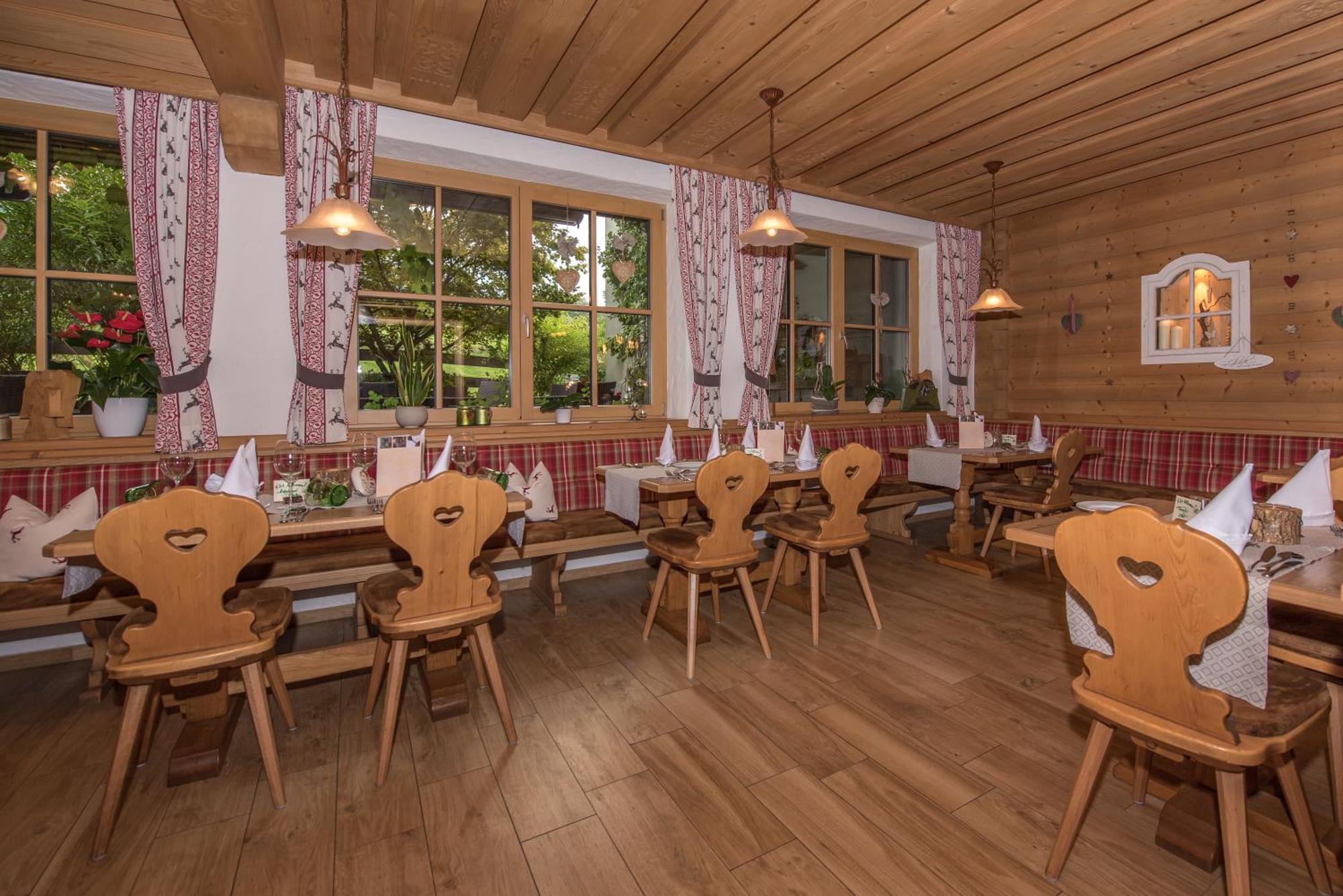 Gourmet-Hotel Gruenwald Leogang Ngoại thất bức ảnh