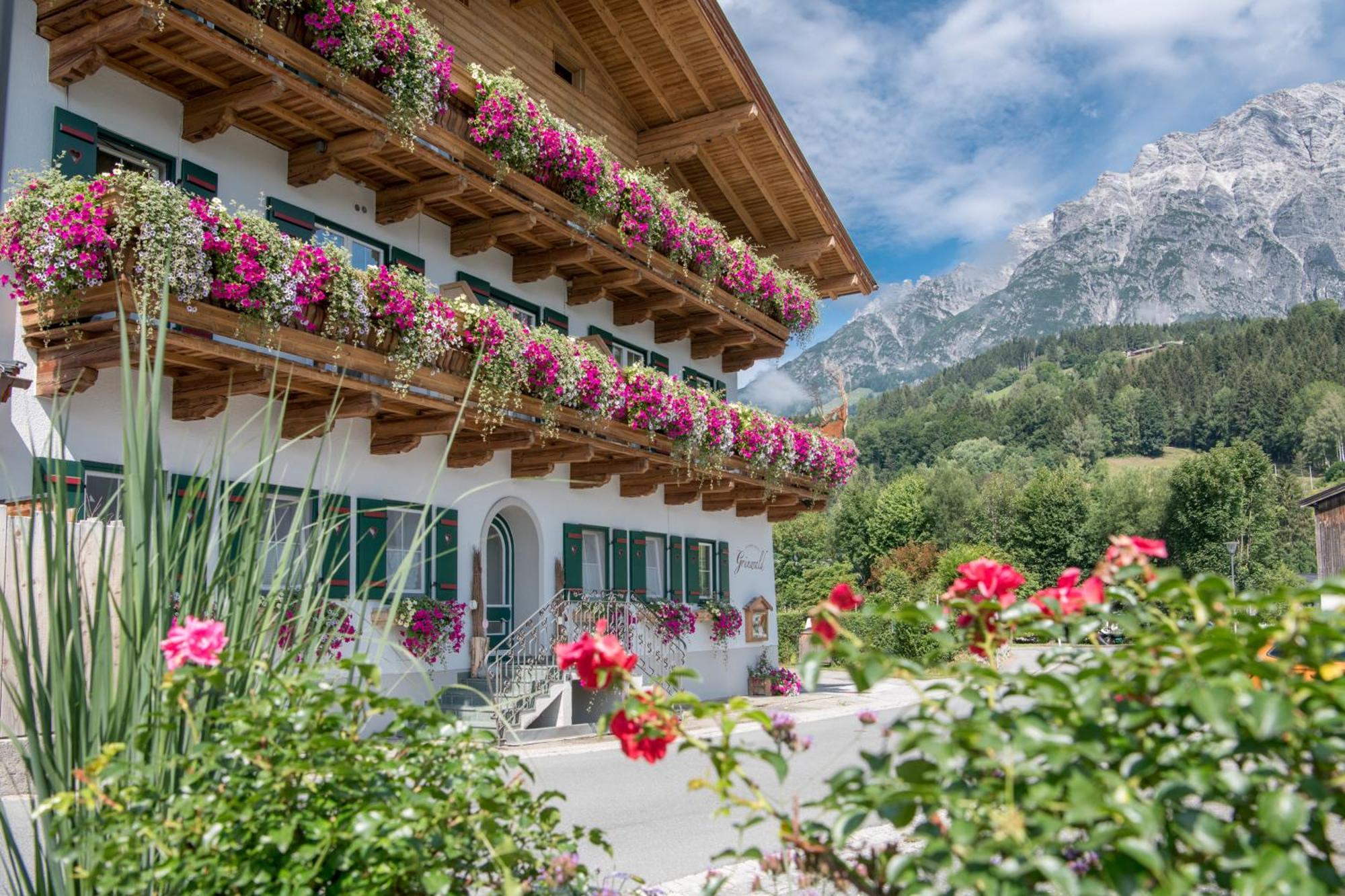 Gourmet-Hotel Gruenwald Leogang Ngoại thất bức ảnh