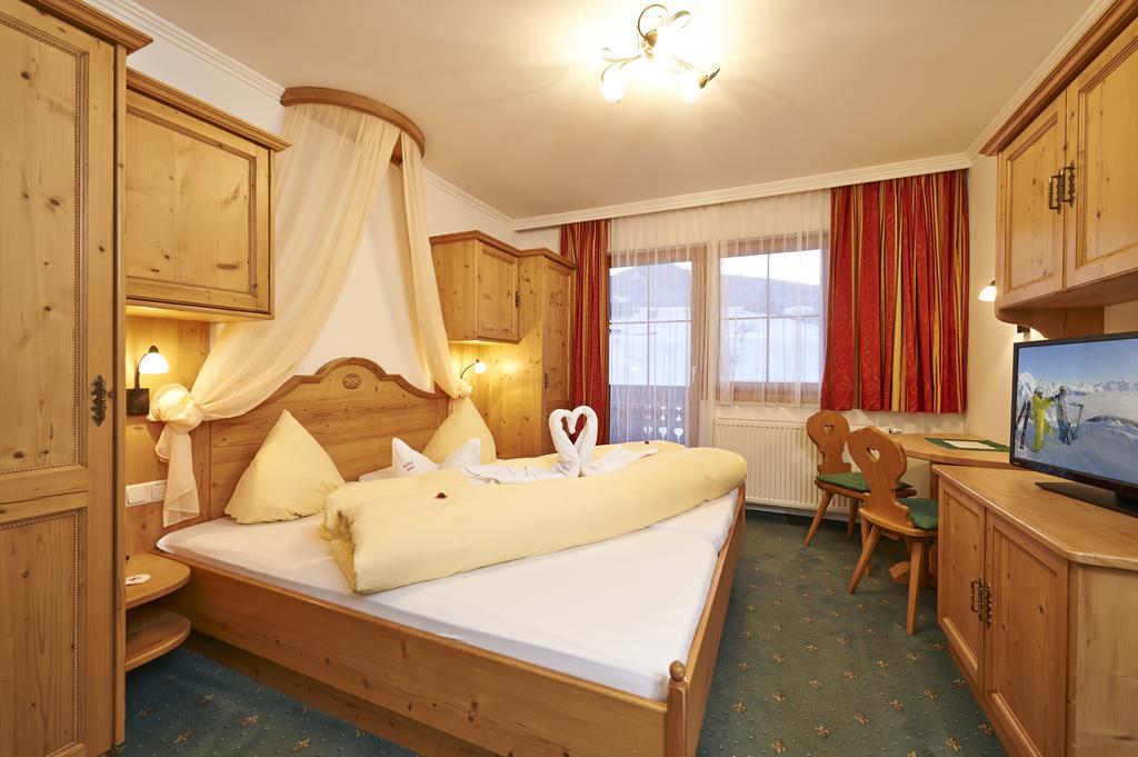 Gourmet-Hotel Gruenwald Leogang Ngoại thất bức ảnh